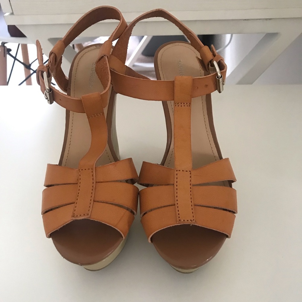 Express platform sandals